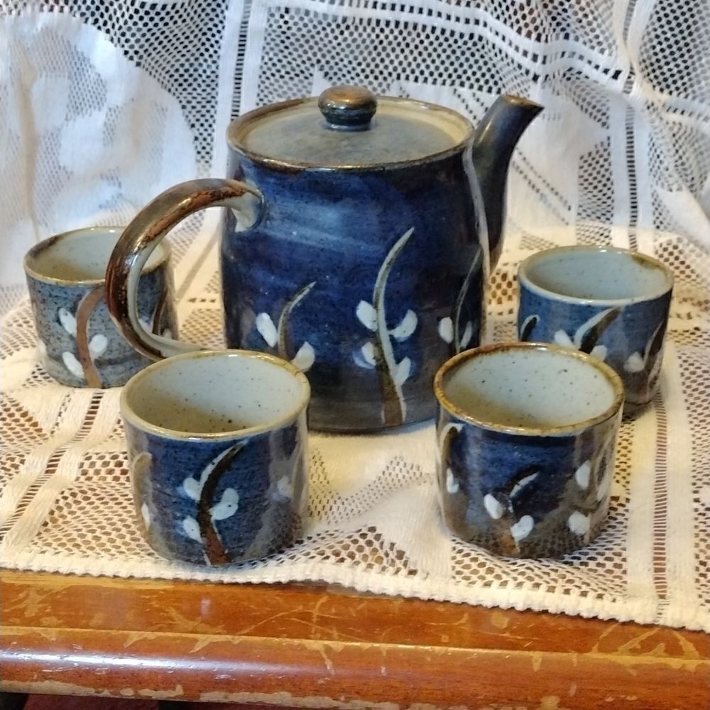 Vintage Japanese earthenware tea set